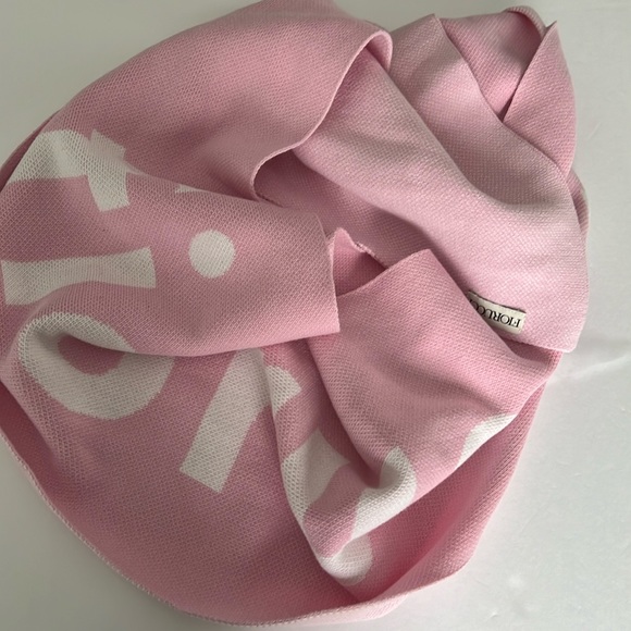 Fiorucci scarf - Picture 2 of 5